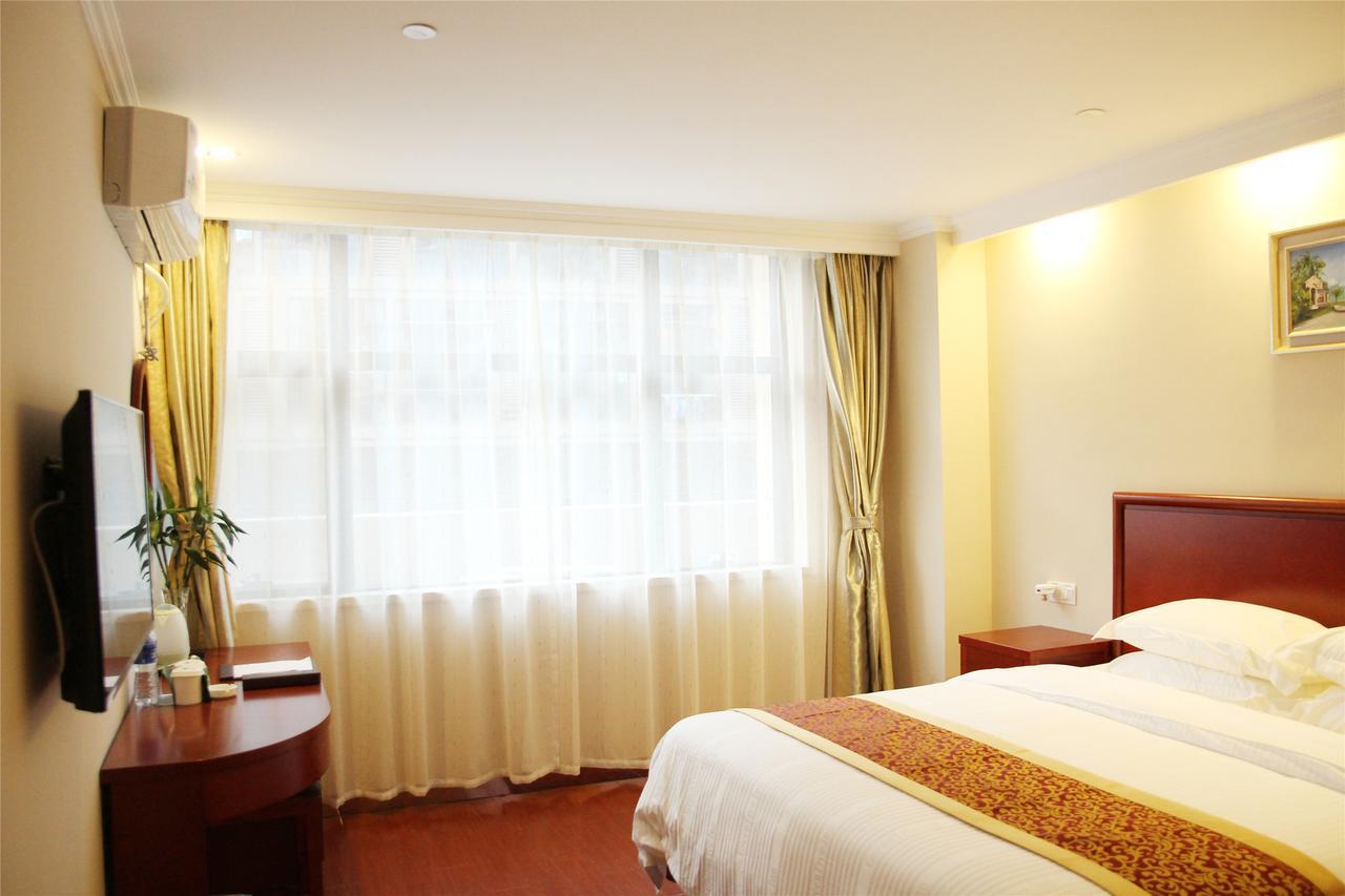 Greentree Inn Anhui Wuhu Zhongshan Road Pedestrian Street Express Hotel Dış mekan fotoğraf