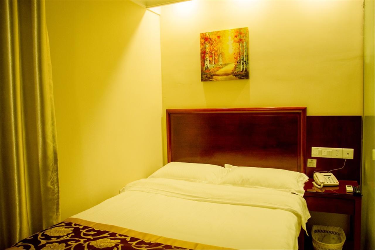 Greentree Inn Anhui Wuhu Zhongshan Road Pedestrian Street Express Hotel Dış mekan fotoğraf