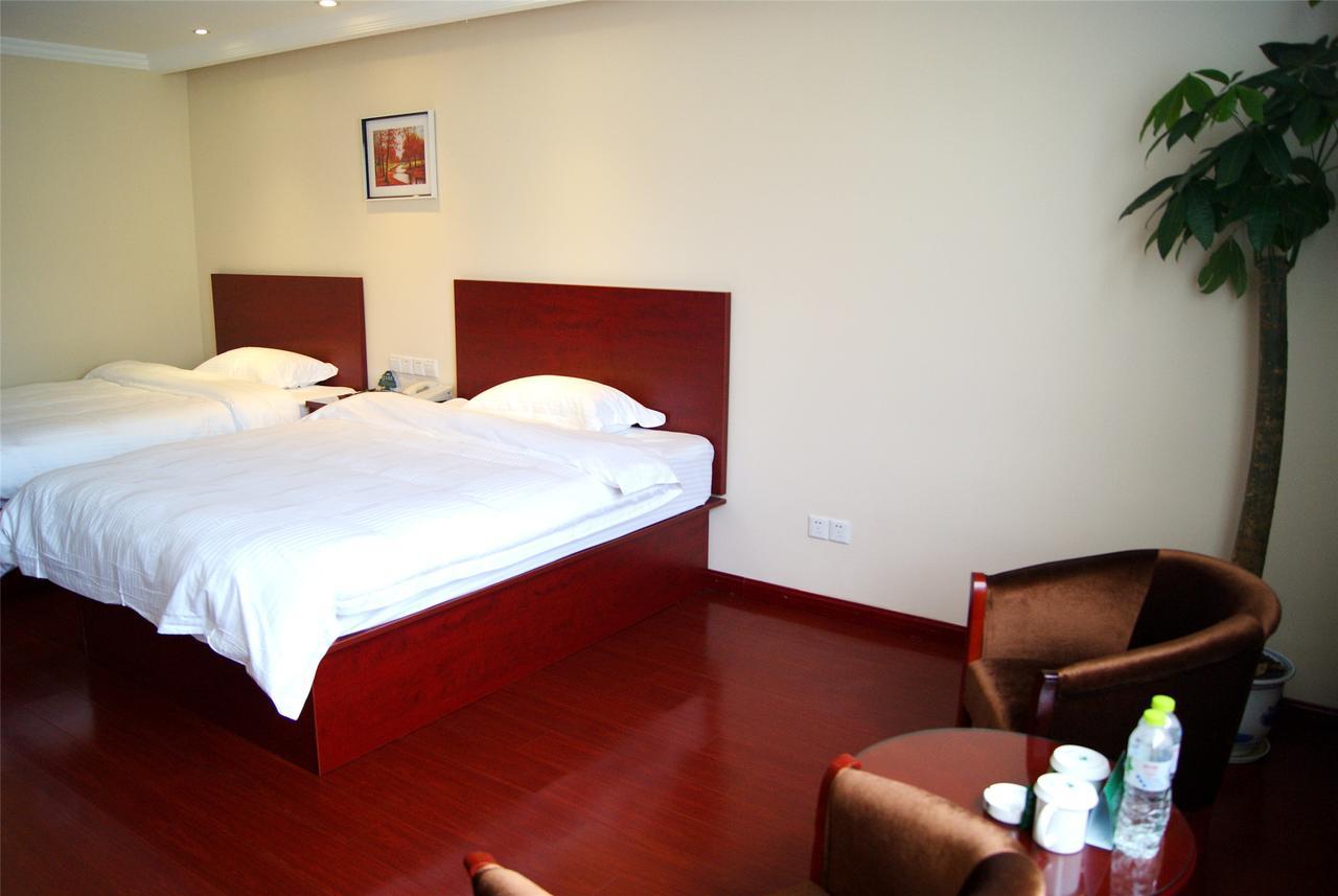 Greentree Inn Anhui Wuhu Zhongshan Road Pedestrian Street Express Hotel Dış mekan fotoğraf