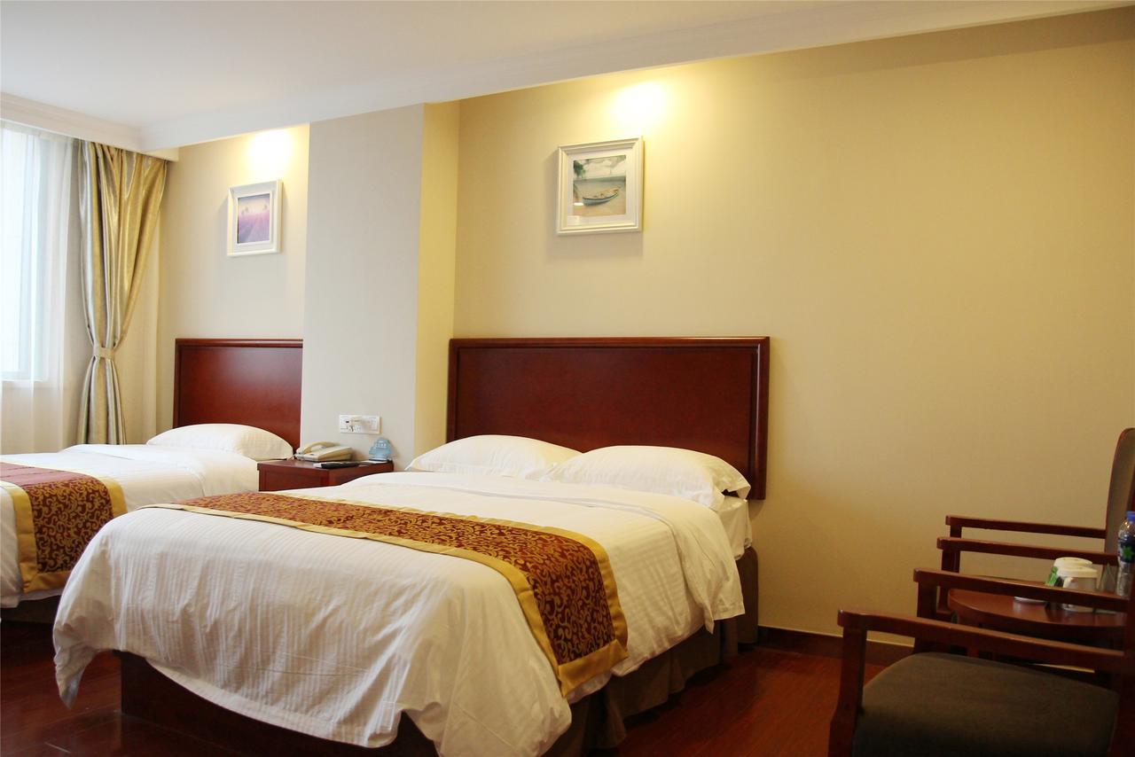 Greentree Inn Anhui Wuhu Zhongshan Road Pedestrian Street Express Hotel Dış mekan fotoğraf