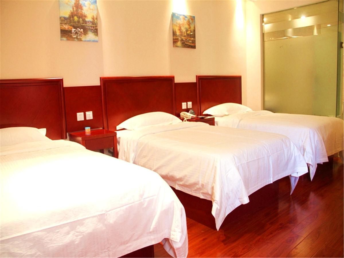 Greentree Inn Anhui Wuhu Zhongshan Road Pedestrian Street Express Hotel Dış mekan fotoğraf