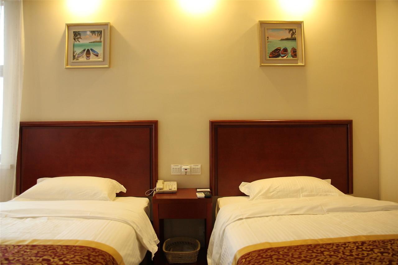 Greentree Inn Anhui Wuhu Zhongshan Road Pedestrian Street Express Hotel Dış mekan fotoğraf