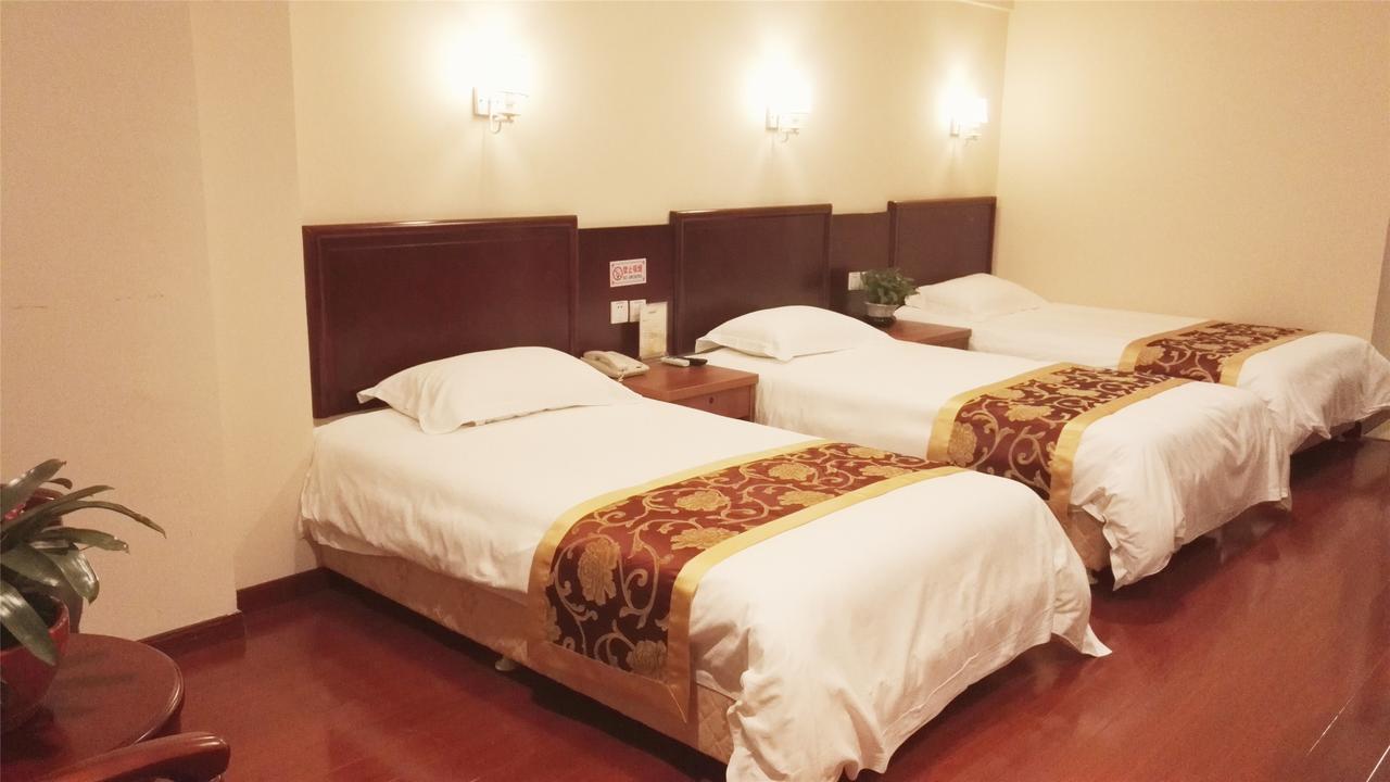 Greentree Inn Anhui Wuhu Zhongshan Road Pedestrian Street Express Hotel Dış mekan fotoğraf